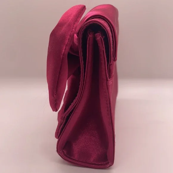 White House/Black Market fuschia mini clutch/wristlet - Picture 4 of 8